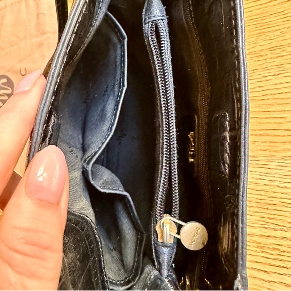 Monsac Black Crocodile-Embossed Genuine Leather Handbag with Shoulder Handles - Picture 8 of 15